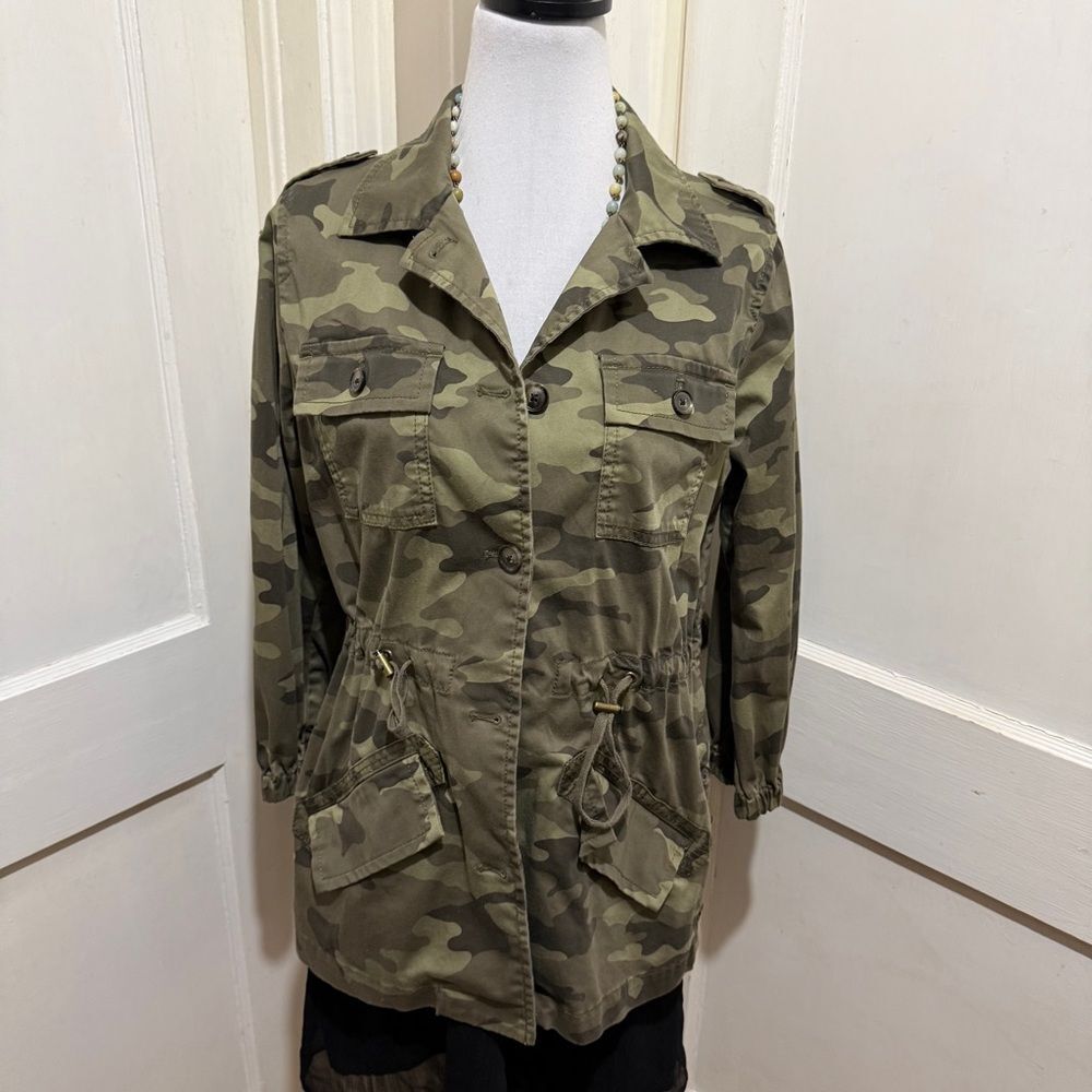 Banana Republic Olive Camouflage Utility Jacket - Picture 4 of 16